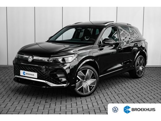 Volkswagen Tiguan R-Line Edition - eHybrid Automaat | Panoramisch schuif-, kanteldak, elektrisch bedienbaar