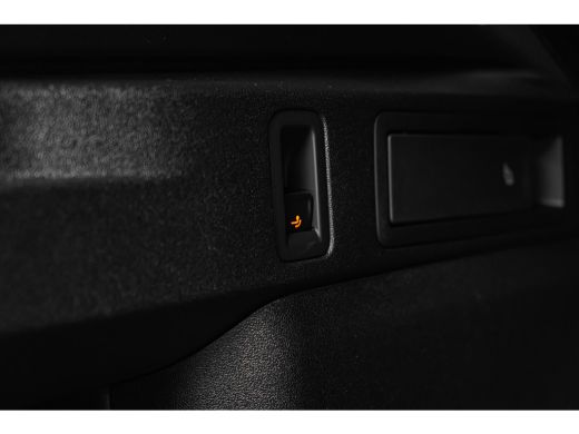 Volkswagen Tiguan R-Line Edition - eHybrid Automaat | Panoramisch schuif-, kanteldak, elektrisch bedienbaar ActivLease financial lease