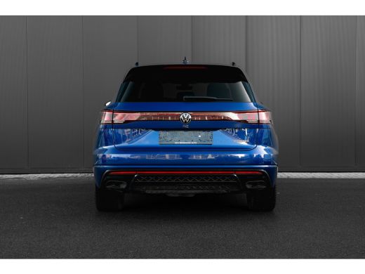 Volkswagen Touareg 3.0 TSi eHybrid 462pk 4MOTION R | Panoramadak | Trekhaak | 22" | Luchtvering | 360 Camera ActivLease financial lease