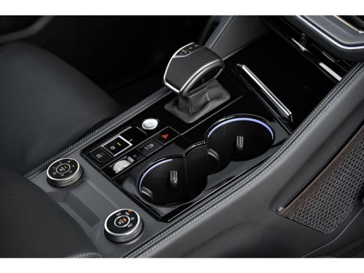 Volkswagen Touareg 3.0 TSi eHybrid 462pk 4MOTION R | Panoramadak | Trekhaak | 22" | Luchtvering | 360 Camera ActivLease financial lease