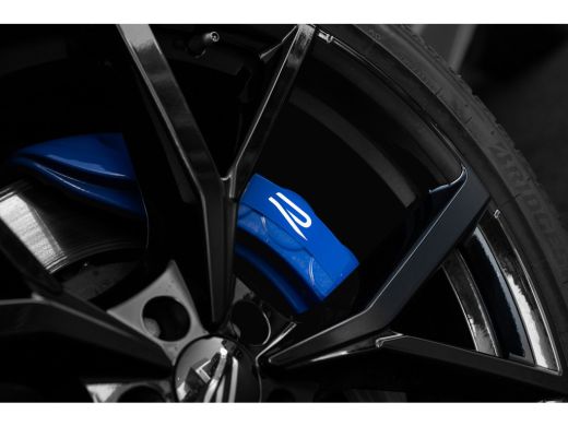 Volkswagen Touareg 3.0 TSi eHybrid 462pk 4MOTION R | Panoramadak | Trekhaak | 22" | Luchtvering | 360 Camera ActivLease financial lease