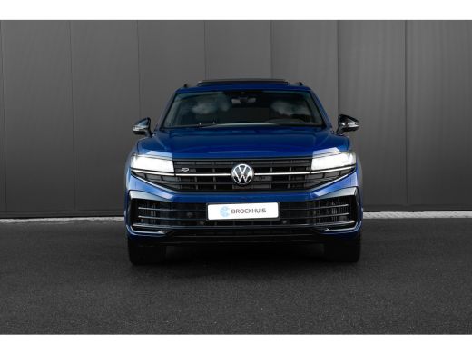 Volkswagen Touareg 3.0 TSi eHybrid 462pk 4MOTION R | Panoramadak | Trekhaak | 22" | Luchtvering | 360 Camera ActivLease financial lease
