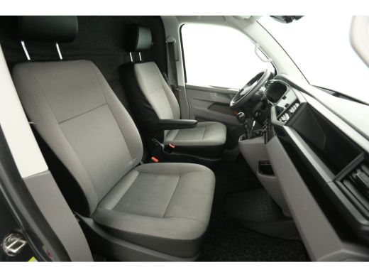 Volkswagen Transporter 2.0 TDI L2H1 | Airco | Cruise | Carplay | 2xSchuifdeur | Parkeersens. | Elektrpakket ActivLease financial lease