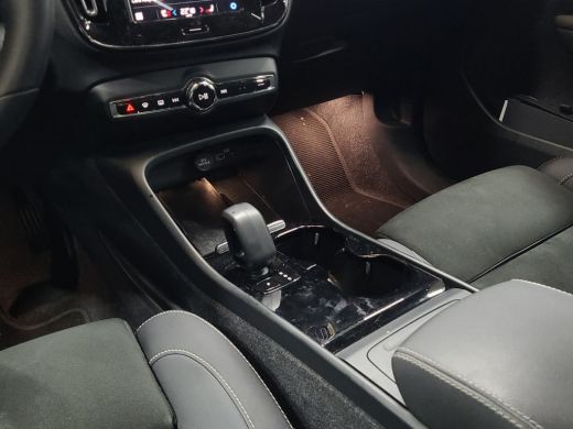 Volvo  C40 Recharge Twin Intro Edition 78 kWh 408pk | Harman/Kardon | 360 Camera | Pilot Assist | Panoramadak ActivLease financial lease