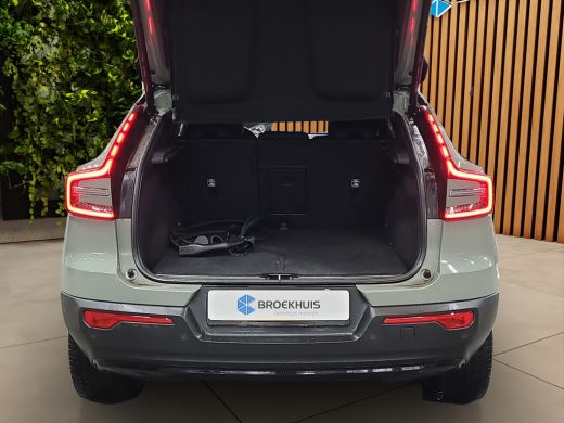 Volvo  C40 Recharge Twin Intro Edition 78 kWh 408pk | Harman/Kardon | 360 Camera | Pilot Assist | Panoramadak ActivLease financial lease