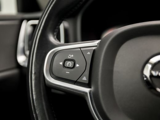 Volvo  V60 2.0 B3 Sport 177Pk Automaat (APPLE CARPLAY, LEDER, CAMERA, GETINT GLAS, STUUR/STOELVERWARMING, EL... ActivLease financial lease