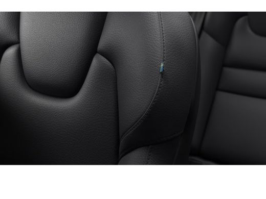 Volvo  V60 2.0 T6 Plug-in hybrid AWD Ultra Dark | Elektrisch glazen panorama-dak | Extra getint glas | Head-... ActivLease financial lease