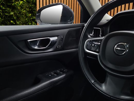 Volvo  V60 2.0 T6 Recharge AWD Inscription | Trekhaak | 360 Camera | Panoramadak | Harman/Kardon ActivLease financial lease