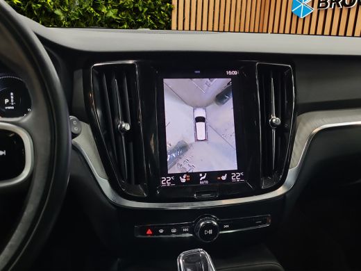 Volvo  V60 2.0 T6 Recharge AWD Inscription | Trekhaak | 360 Camera | Panoramadak | Harman/Kardon ActivLease financial lease