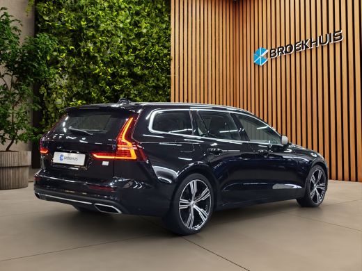 Volvo  V60 2.0 T6 Recharge AWD Inscription | Trekhaak | 360 Camera | Panoramadak | Harman/Kardon ActivLease financial lease