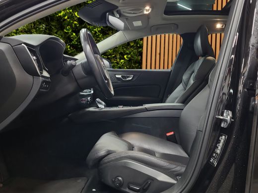 Volvo  V60 2.0 T6 Recharge AWD Inscription | Trekhaak | 360 Camera | Panoramadak | Harman/Kardon ActivLease financial lease