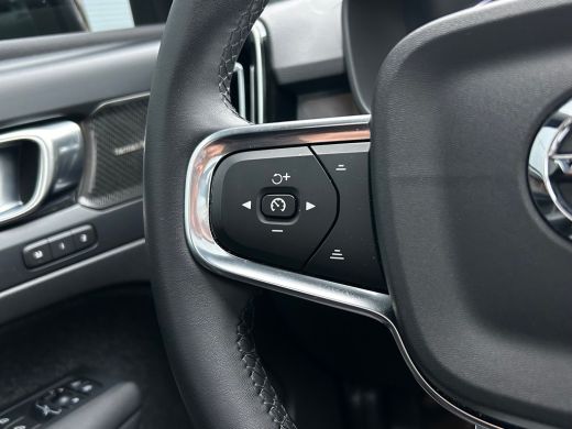 Volvo  XC40 1.5 T5 Plug-in hybrid Ultimate Dark | Panoramadak | Trekhaak | 21" | Camera | ActivLease financial lease