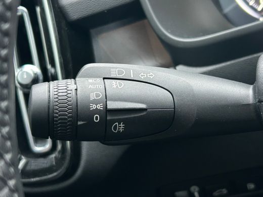 Volvo  XC40 1.5 T5 Plug-in hybrid Ultimate Dark | Panoramadak | Trekhaak | 21" | Camera | ActivLease financial lease