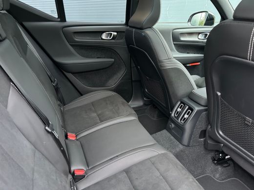 Volvo  XC40 1.5 T5 Plug-in hybrid Ultimate Dark | Panoramadak | Trekhaak | 21" | Camera | ActivLease financial lease