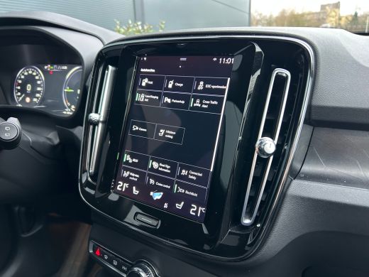 Volvo  XC40 1.5 T5 Plug-in hybrid Ultimate Dark | Panoramadak | Trekhaak | 21" | Camera | ActivLease financial lease