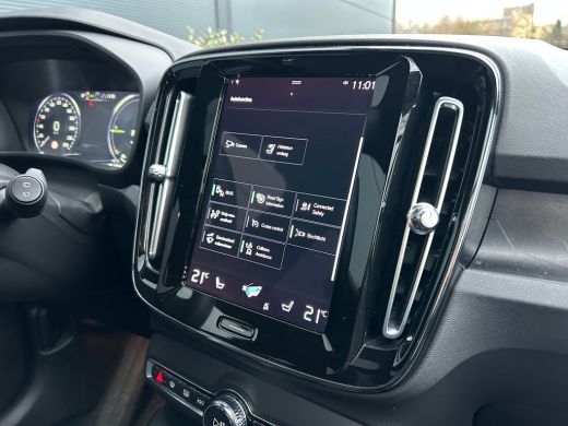 Volvo  XC40 1.5 T5 Plug-in hybrid Ultimate Dark | Panoramadak | Trekhaak | 21" | Camera | ActivLease financial lease