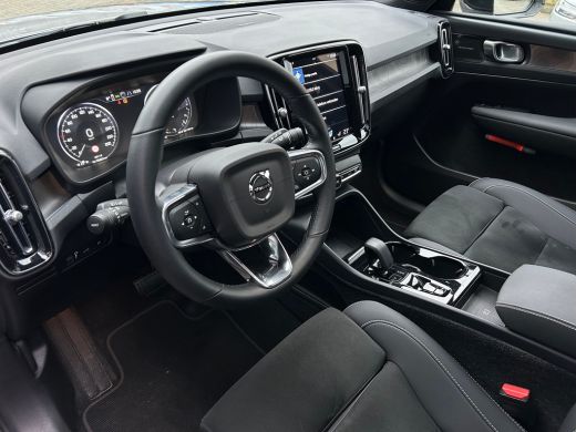 Volvo  XC40 1.5 T5 Plug-in hybrid Ultimate Dark | Panoramadak | Trekhaak | 21" | Camera | ActivLease financial lease