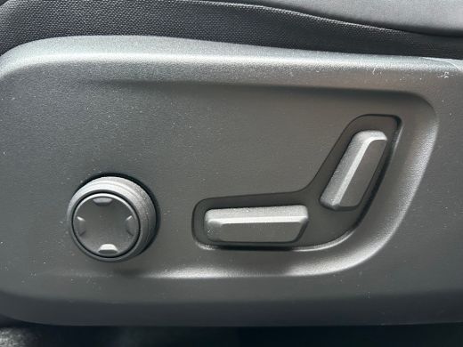 Volvo  XC40 1.5 T5 Plug-in hybrid Ultimate Dark | Panoramadak | Trekhaak | 21" | Camera | ActivLease financial lease