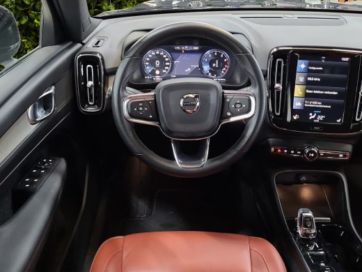 Volvo  XC40 2.0 T4 Inscription | Achteruitrijcamera | Cruise control adaptief | Stuurwiel verwarmd ActivLease financial lease
