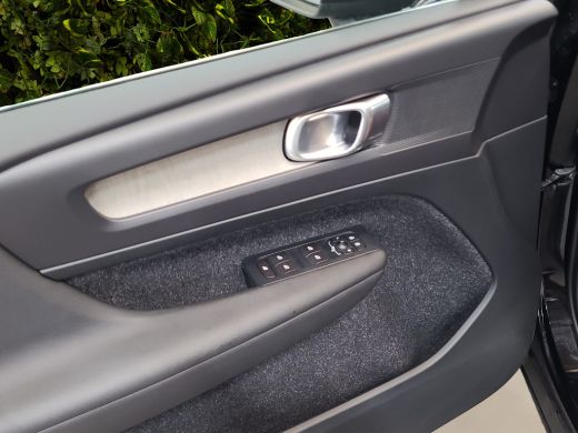 Volvo  XC40 2.0 T4 Inscription | Achteruitrijcamera | Cruise control adaptief | Stuurwiel verwarmd ActivLease financial lease