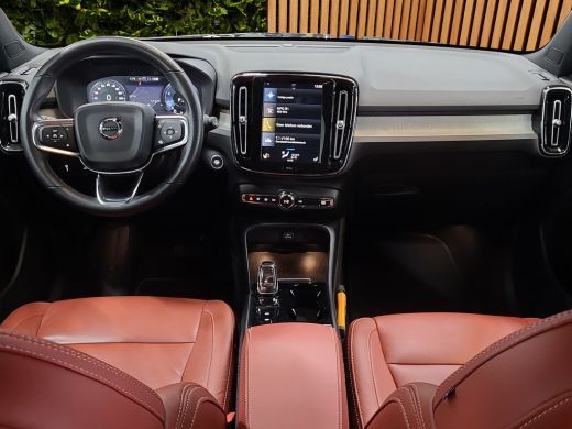 Volvo  XC40 2.0 T4 Inscription | Achteruitrijcamera | Cruise control adaptief | Stuurwiel verwarmd ActivLease financial lease