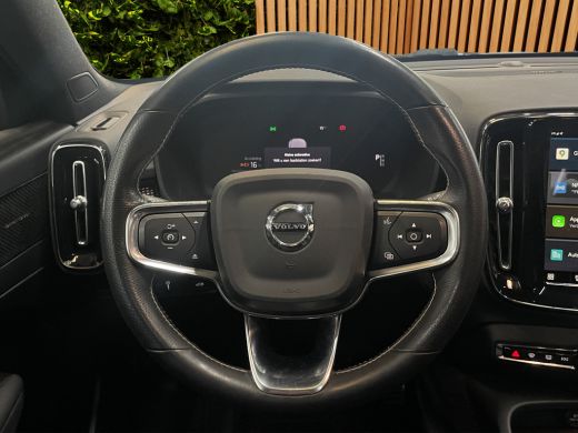 Volvo  XC40 Recharge P8 AWD R-Design 408pk | Trekhaak | Harman/Kardon | Panoramadak | Memory | Stuur/stoelver... ActivLease financial lease