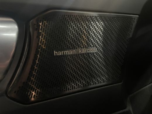 Volvo  XC40 Recharge P8 AWD R-Design 408pk | Trekhaak | Harman/Kardon | Panoramadak | Memory | Stuur/stoelver... ActivLease financial lease