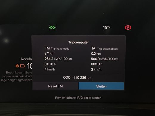 Volvo  XC40 Recharge P8 AWD R-Design 408pk | Trekhaak | Harman/Kardon | Panoramadak | Memory | Stuur/stoelver... ActivLease financial lease