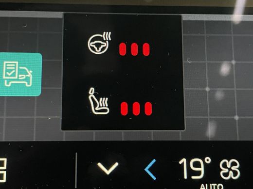 Volvo  XC40 Recharge P8 AWD R-Design 408pk | Trekhaak | Harman/Kardon | Panoramadak | Memory | Stuur/stoelver... ActivLease financial lease