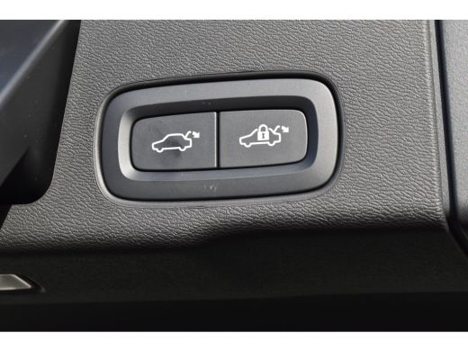 Volvo  XC60 T6 Black Edition | Harman Kardon | Panoramadak | Stoel/stuur verwarming | ActivLease financial lease