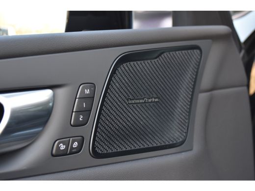 Volvo  XC60 T6 Black Edition | Harman Kardon | Panoramadak | Stoel/stuur verwarming | ActivLease financial lease