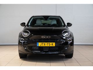 Fiat 600 1.2 Hybrid La Prima | Camera | Navigatie | Kunstlederen bekleding | Stoelverwarming | Climate Con...