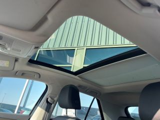 Volkswagen T-Roc 1.5 TSI Sport 150pk DSG/AUTO | Trekhaak | Panorama dak | Dodehoekdetectie  | Navigatie | Adaptief...