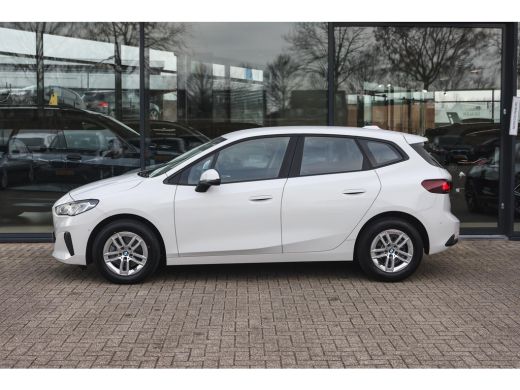 BMW 2 Serie 218i Automaat / Parking Assistant / DAB ActivLease financial lease