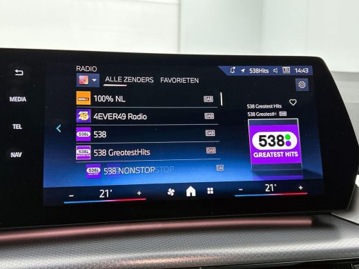 BMW 2 Serie Active Tourer Plug-In 225e xDrive M-SPORT | PANO | PREMIUM ActivLease financial lease