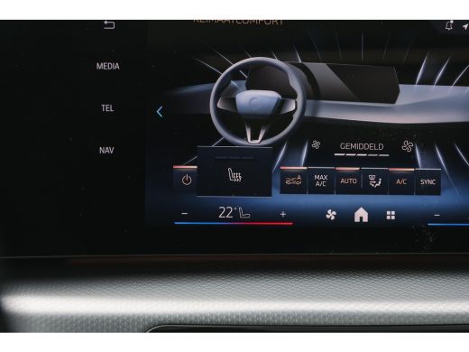 BMW X1 sDrive18i M Sport Automaat / Panoramadak / Sportstoelen / Achteruitrijcamera / M Adaptief onderst... ActivLease financial lease