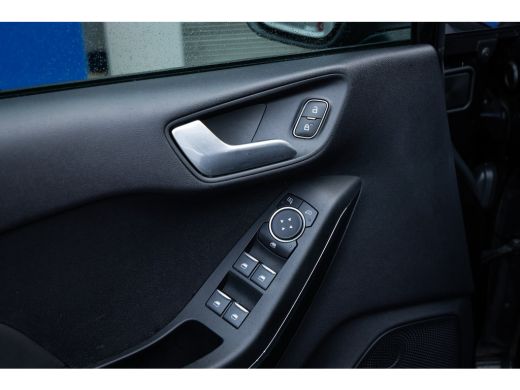 Ford Fiesta 1.0 EcoBoost Titanium | Trekhaak | Stuur/stoel/voorruit verwarming | Apple Carplay/Android Auto/n... ActivLease financial lease