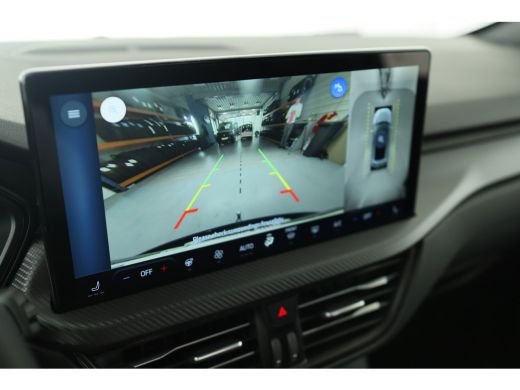 Ford Kuga Plug-In Hybrid ST-Line X | Trekhaak Elek. Wegklapbaar | Elek. Panoramadak | Winter Pack | Matrix ... ActivLease financial lease