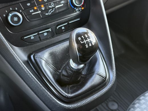 Ford Transit Connect 1.5 EcoBlue 100 PK / L2H1 / 1e EIG. / AIRCO / CRUISE / 3-ZITS / CAMERA / ACHTERKLEP / TREKHAAK ActivLease financial lease