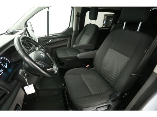 Ford Transit Custom 2.0 TDCI L2H1 | Incl. 12mnd garantie! | DC | Aut. | Airco | Cruise | Camera | 2xSchuifdeur | Carp... ActivLease financial lease