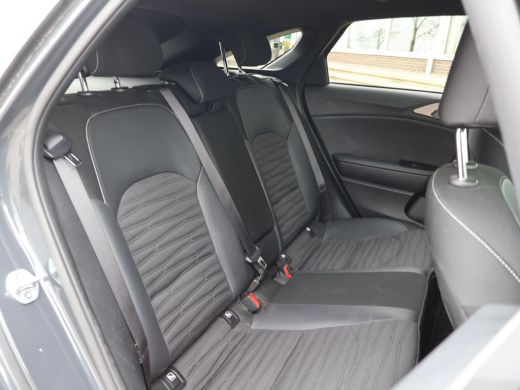 Kia ProCeed 1.5 T-GDi 160 PK GT-LINE AUT. + CAMERA | STOEL/STUURWIELVERW. | ADAPTIVE CRUISE | CARPLAY ActivLease financial lease