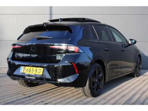 Opel Astra 1.6 Hybrid Ultimate | Automaat | Navigatie | Camera | Panorama/schuifdak | Black pack | 7.500km | ActivLease financial lease
