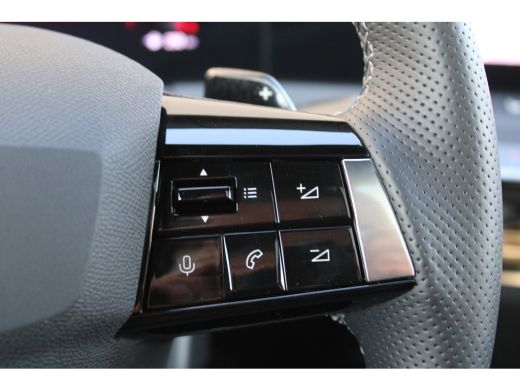 Opel Astra 1.6 Hybrid Ultimate | Automaat | Navigatie | Camera | Panorama/schuifdak | Black pack | 7.500km | ActivLease financial lease