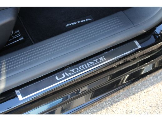 Opel Astra 1.6 Hybrid Ultimate | Automaat | Navigatie | Camera | Panorama/schuifdak | Black pack | 7.500km | ActivLease financial lease