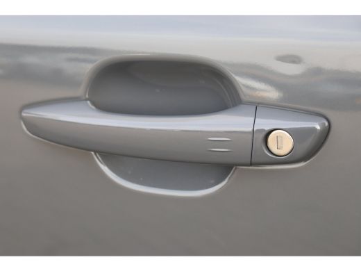 Peugeot 2008 1.2 HYBRID 145PK GT PACK AUTOMAAT / NAVI / LEDER / CLIMA / LED / PDC / 17" LMV / KEYLESS / 360&deg; C... ActivLease financial lease