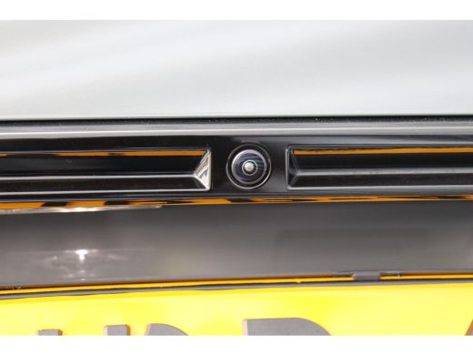 Peugeot 2008 1.2 HYBRID 145PK GT PACK AUTOMAAT / NAVI / LEDER / CLIMA / LED / PDC / 17" LMV / KEYLESS / 360&deg; C... ActivLease financial lease