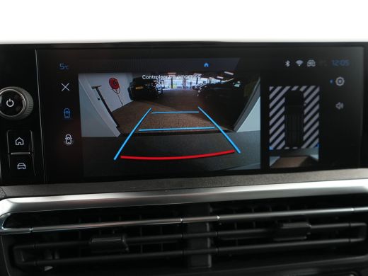 Peugeot e-Expert L3 75 kWh STX | ECall: Peugeot Connect SOS & Assistance | Elektrisch bedienbare en verwarmbare bu... ActivLease financial lease