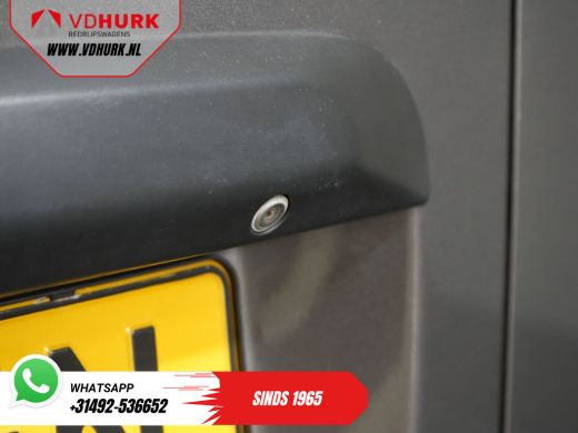 Peugeot e-Expert Premium 50 kWh 230 km WLTP Snellader/ Elek.dakventilator/ Navi/ Carplay/ Camera/ PDC/ Cruise/ Airco ActivLease financial lease