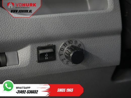 Peugeot e-Expert Premium 50 kWh 230 km WLTP Snellader/ Elek.dakventilator/ Navi/ Carplay/ Camera/ PDC/ Cruise/ Airco ActivLease financial lease