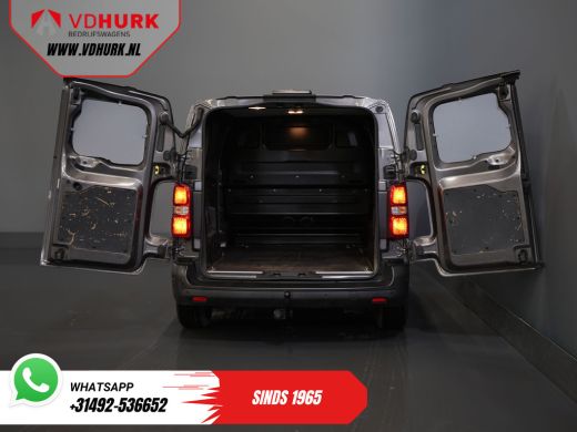 Peugeot e-Expert Premium 50 kWh 230 km WLTP Snellader/ Elek.dakventilator/ Navi/ Carplay/ Camera/ PDC/ Cruise/ Airco ActivLease financial lease